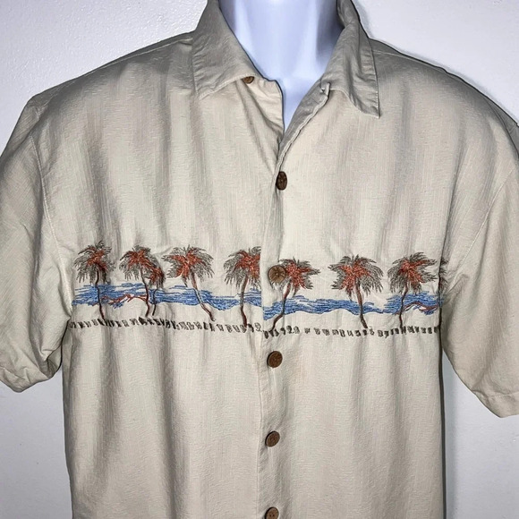 Paradise Blue,M, silk embroidered button front hem vents tropical Hawaiian shirt - Picture 3 of 11